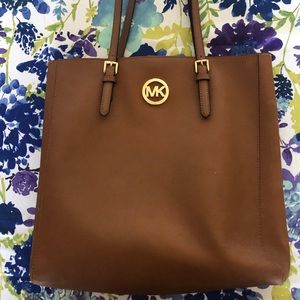 Michael Kors Jet Set Travel Large North/South Tote